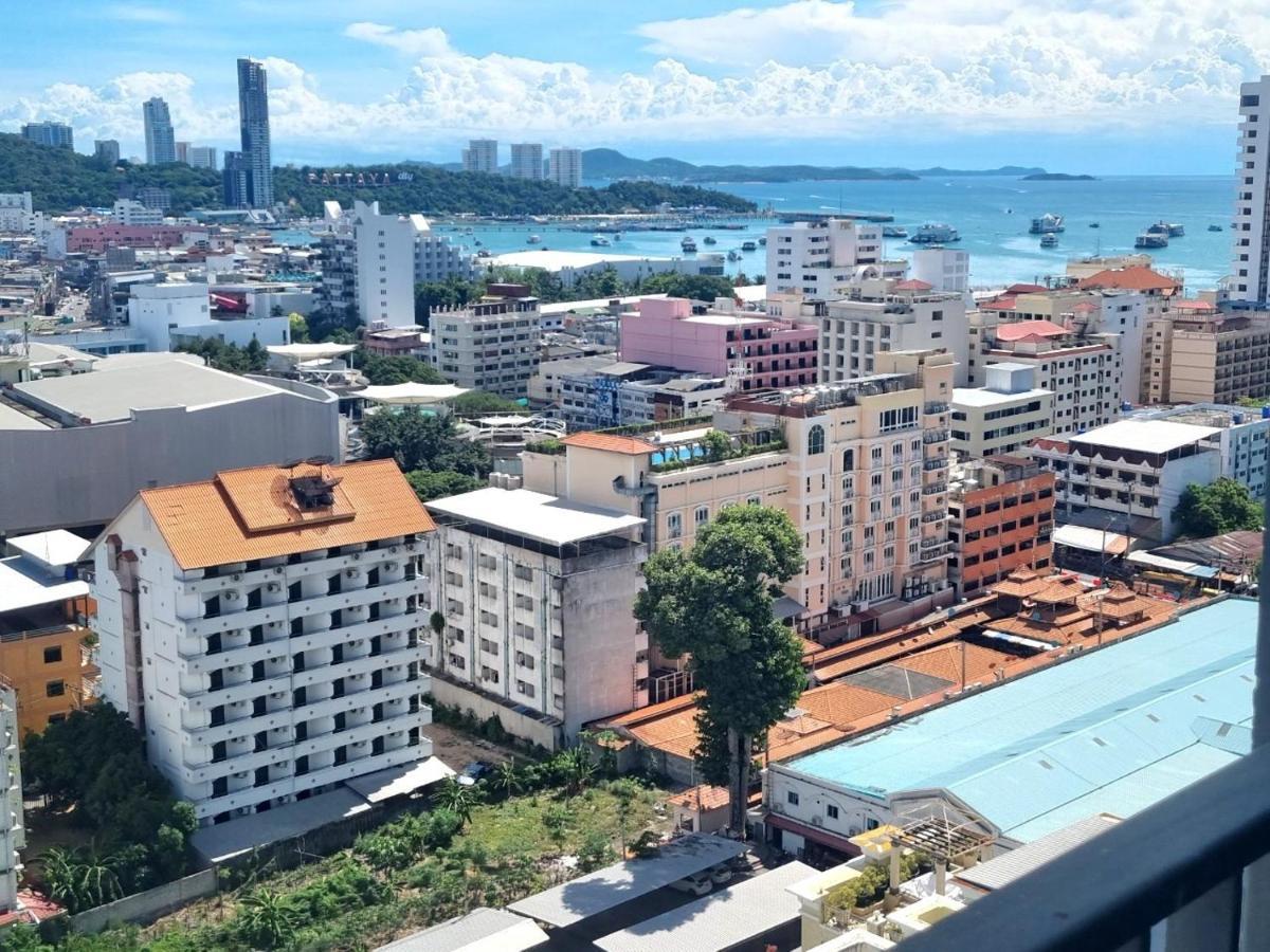 The Base Condo Center Of Pattaya Rooftop Swimming Pool Exteriér fotografie
