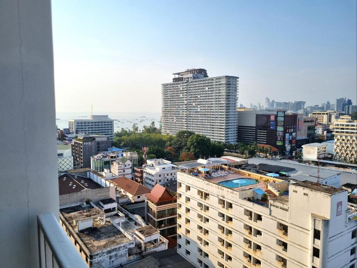 The Base Condo Center Of Pattaya Rooftop Swimming Pool Exteriér fotografie