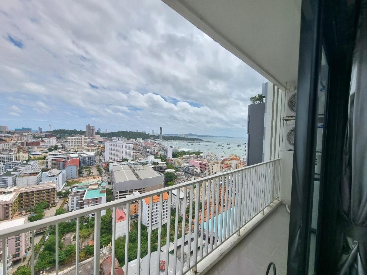 The Base Condo Center Of Pattaya Rooftop Swimming Pool Exteriér fotografie